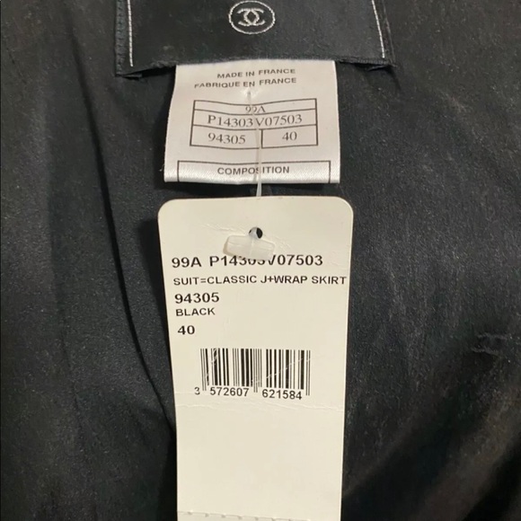 NWT $3195 Chanel 💯% authentic wool/silk 2 pc suit - Picture 4 of 16